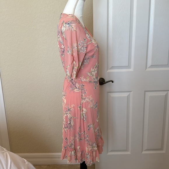 NWT Sanctuary pink floral wrap dress - Picture 8 of 10